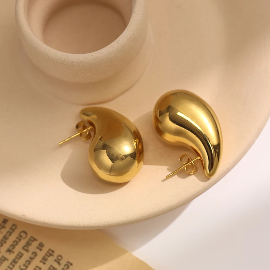 DROP EARRINGS