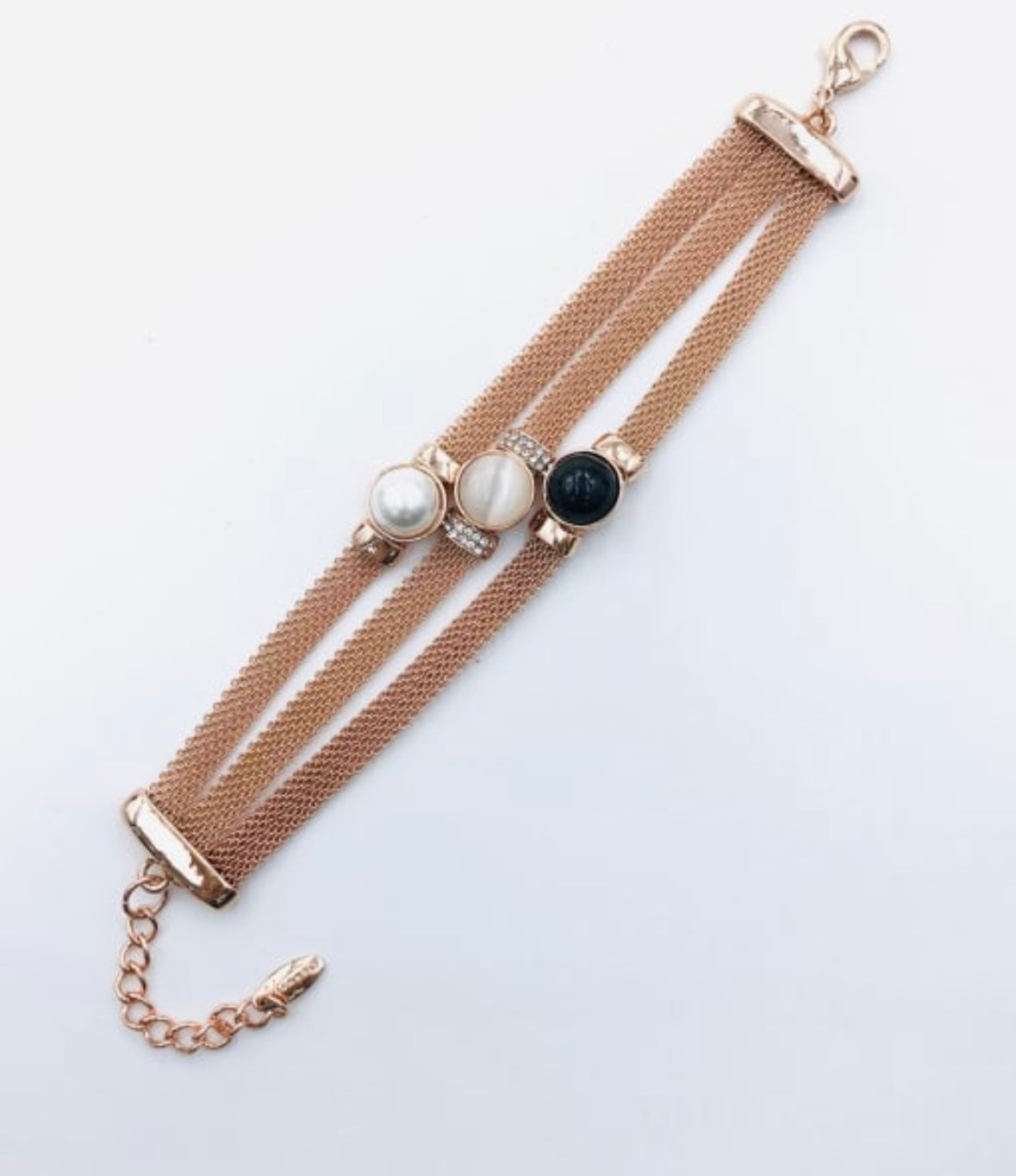 PEARL BLACK CLASSIC BRACELET.