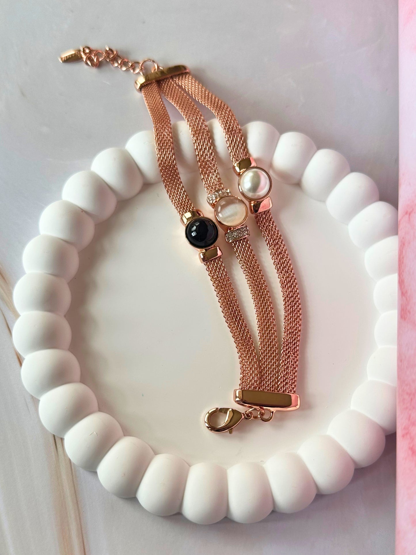 PEARL BLACK CLASSIC BRACELET.