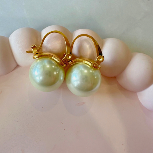 HUGGIE EARRINGS.